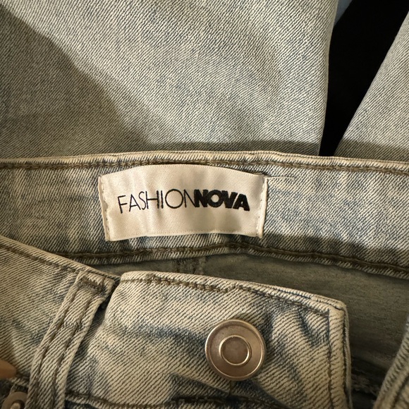 Stretch Skinny Jeans - Picture 5 of 5